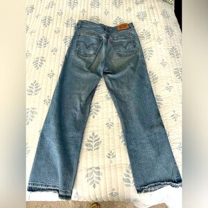 Levi’s Ribcage straight jeans size 28